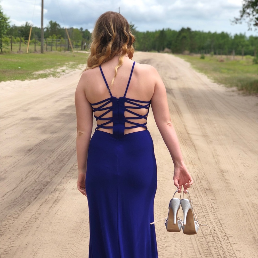 Meet your Posher, Alexis